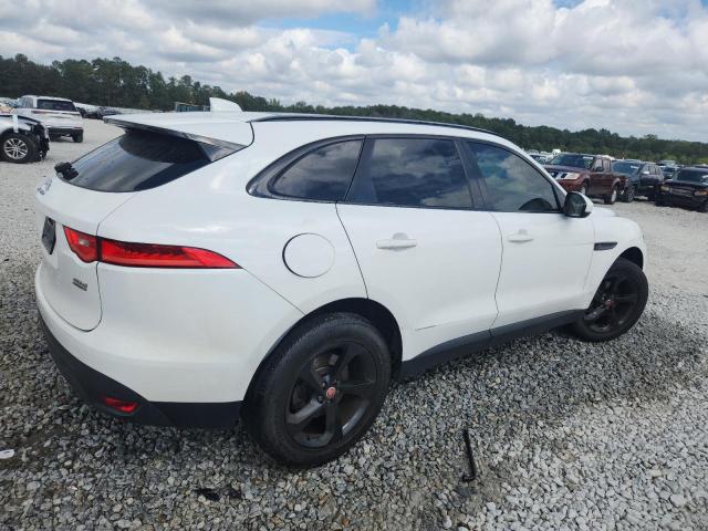 Jaguar F-PACE Prestige Image 8