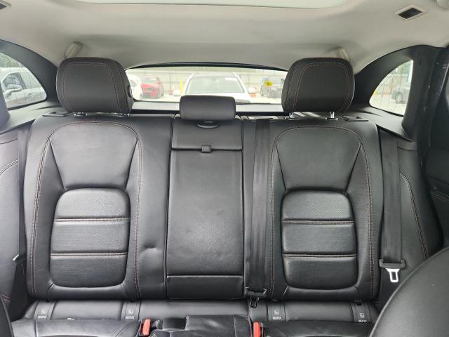 Jaguar F-PACE Prestige Image 6