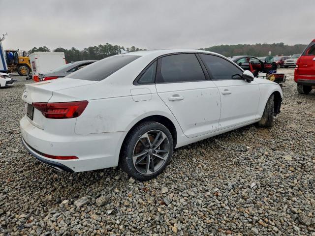 Audi A4 Premium Image 3