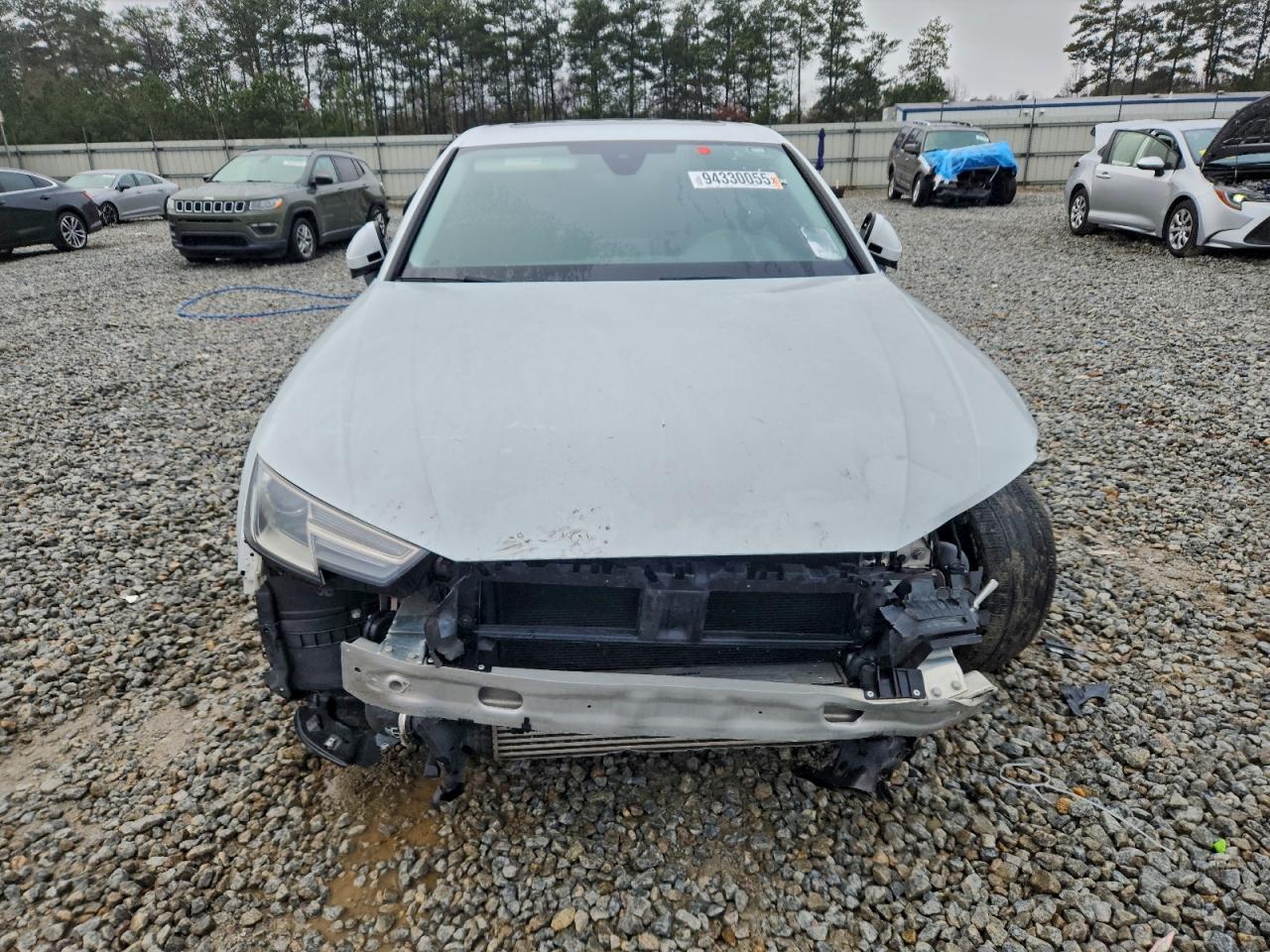 Audi A4 Premium Image 5