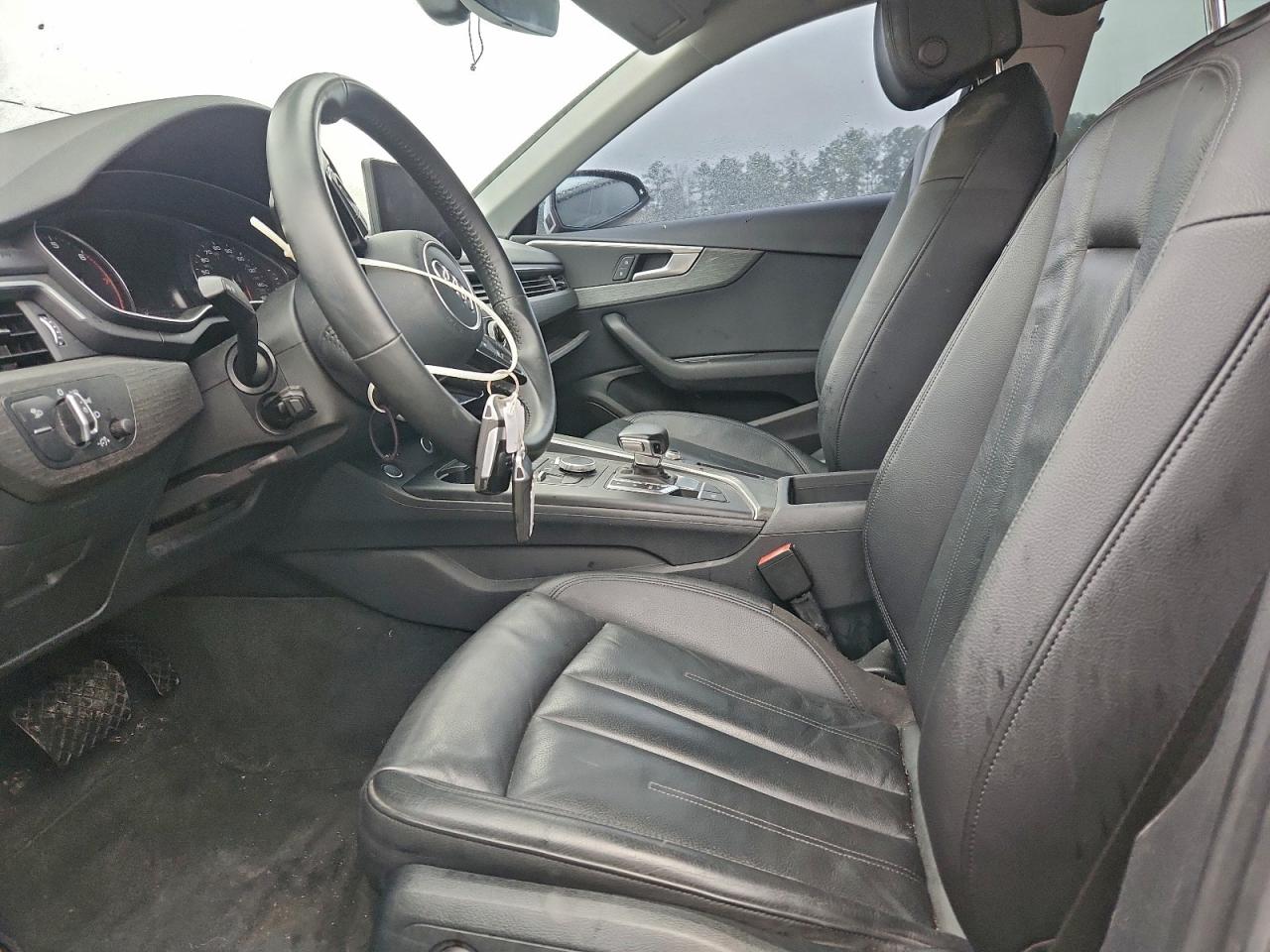 Audi A4 Premium Image 2