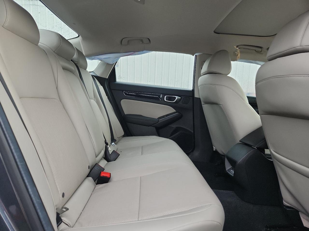 Honda Civic Touring Image 8