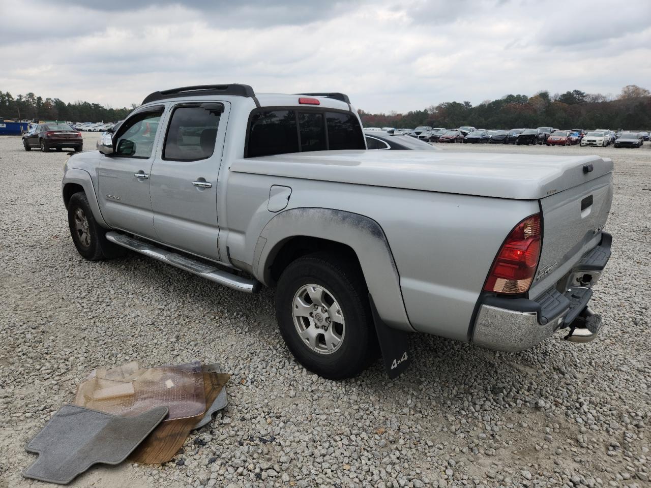 Toyota Tacoma Double Cab Long Bed Image 12