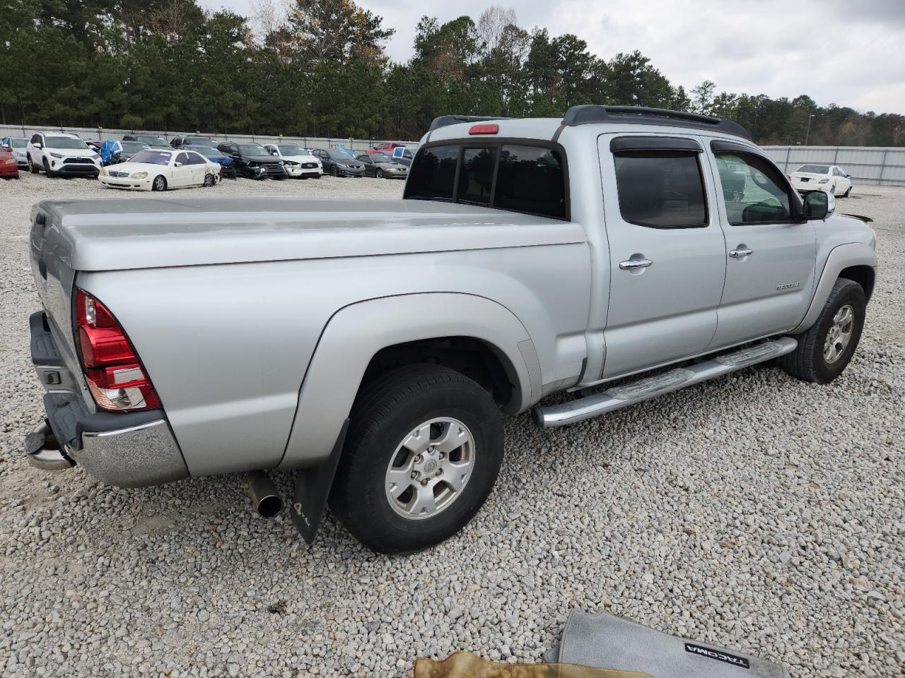 Toyota Tacoma Double Cab Long Bed Image 11