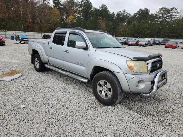 Toyota Tacoma Double Cab Long Bed Image 3