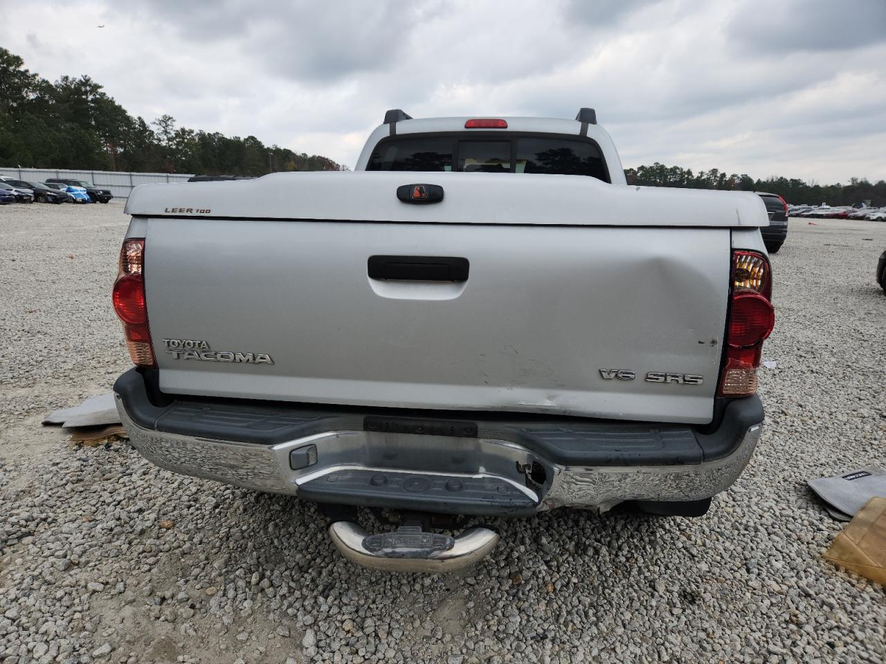 Toyota Tacoma Double Cab Long Bed Image 4