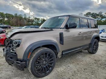  Salvage Land Rover Defender