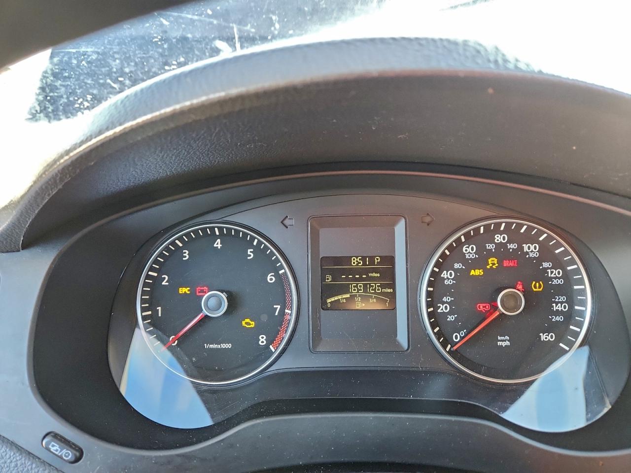 Volkswagen Jetta Se Image 8