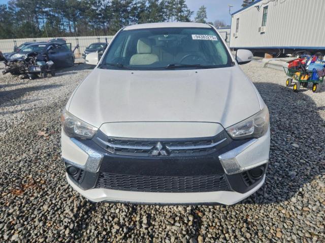 Mitsubishi Outlander Es Image 2