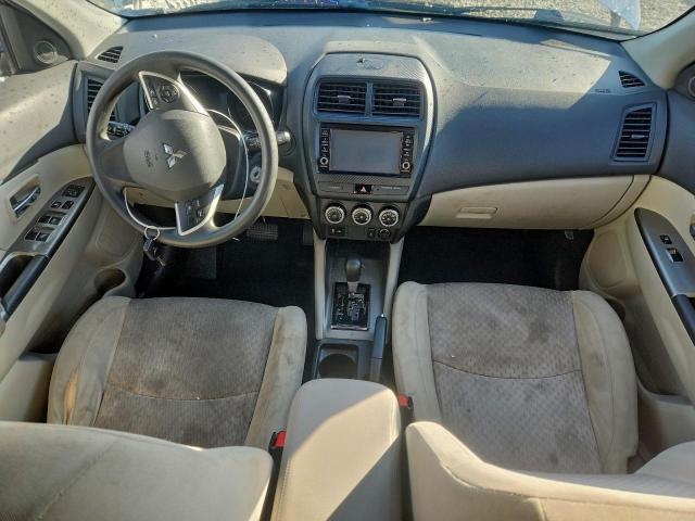 Mitsubishi Outlander Es Image 10