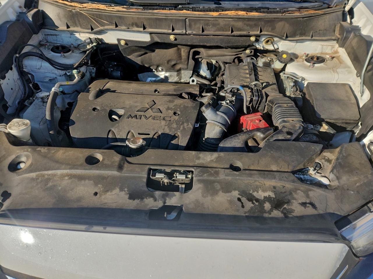 Mitsubishi Outlander Es Image 7