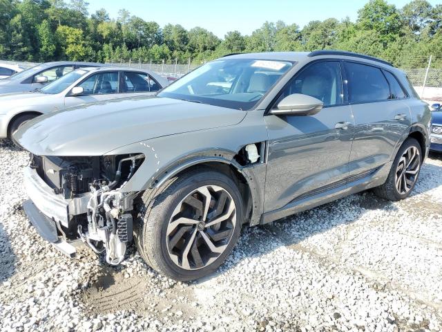  Salvage Audi Q8