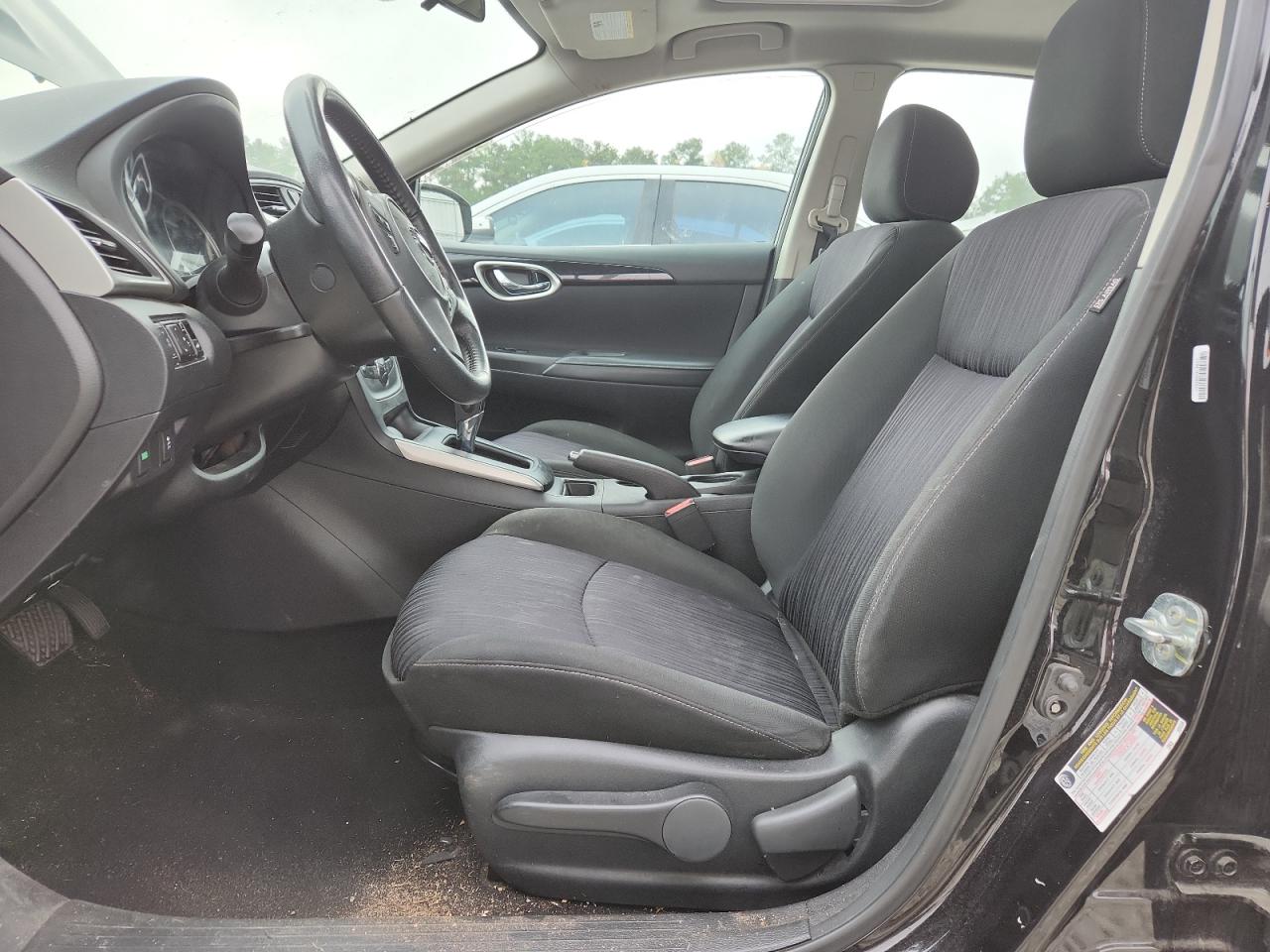 Nissan Sentra S Image 9