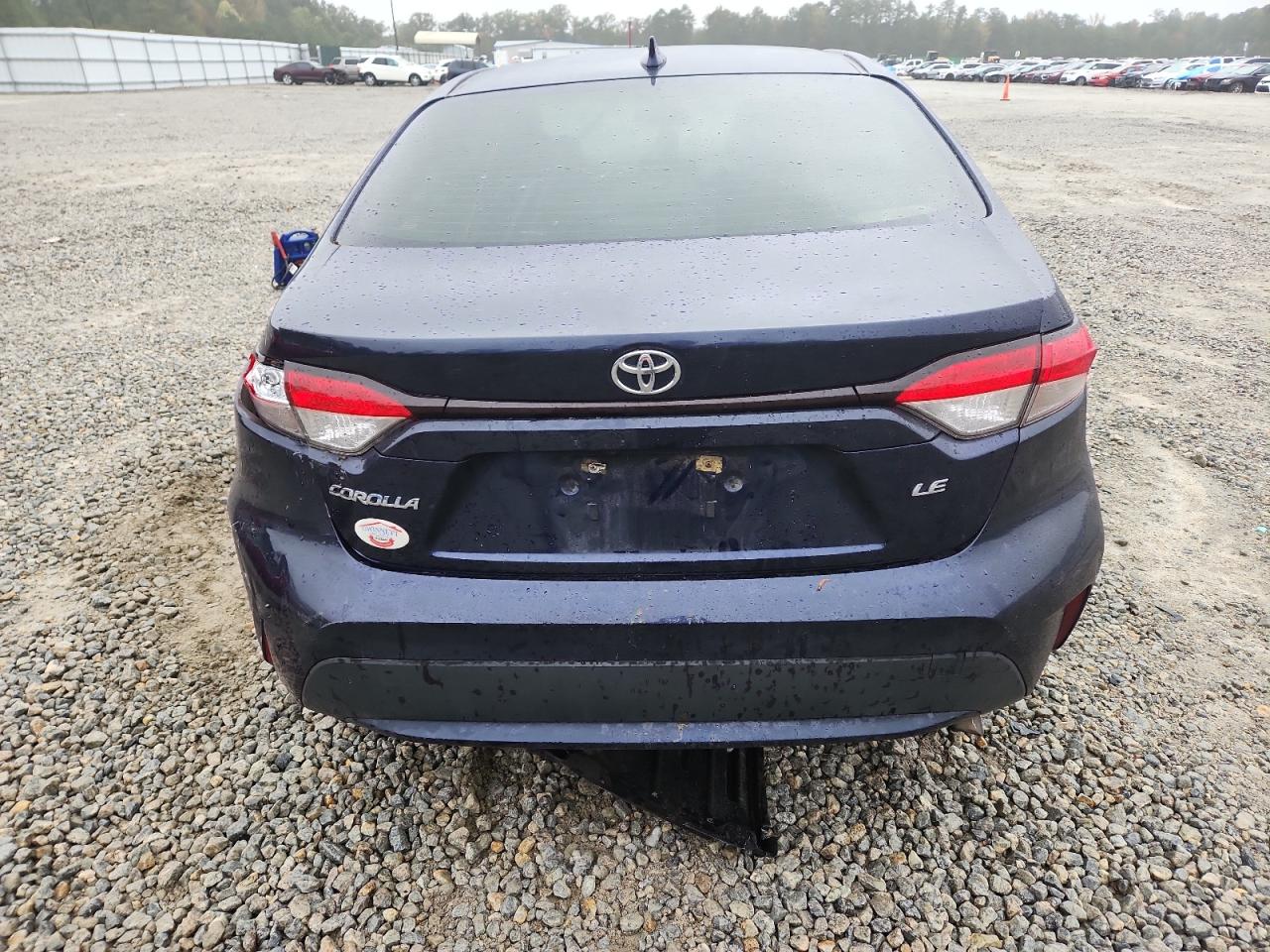 Toyota Corolla Le Image 4