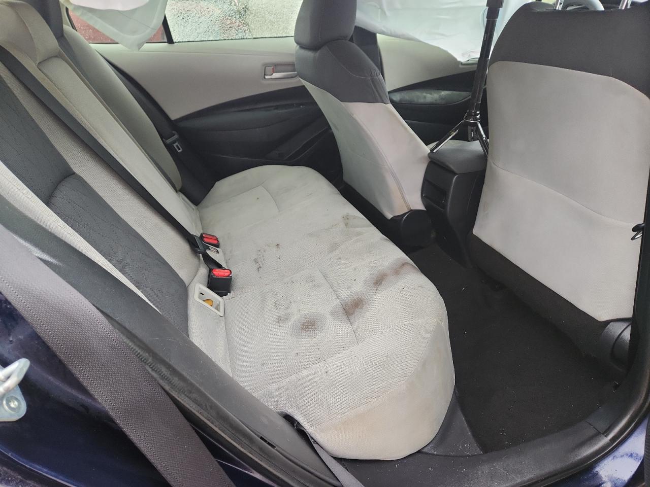 Toyota Corolla Le Image 11