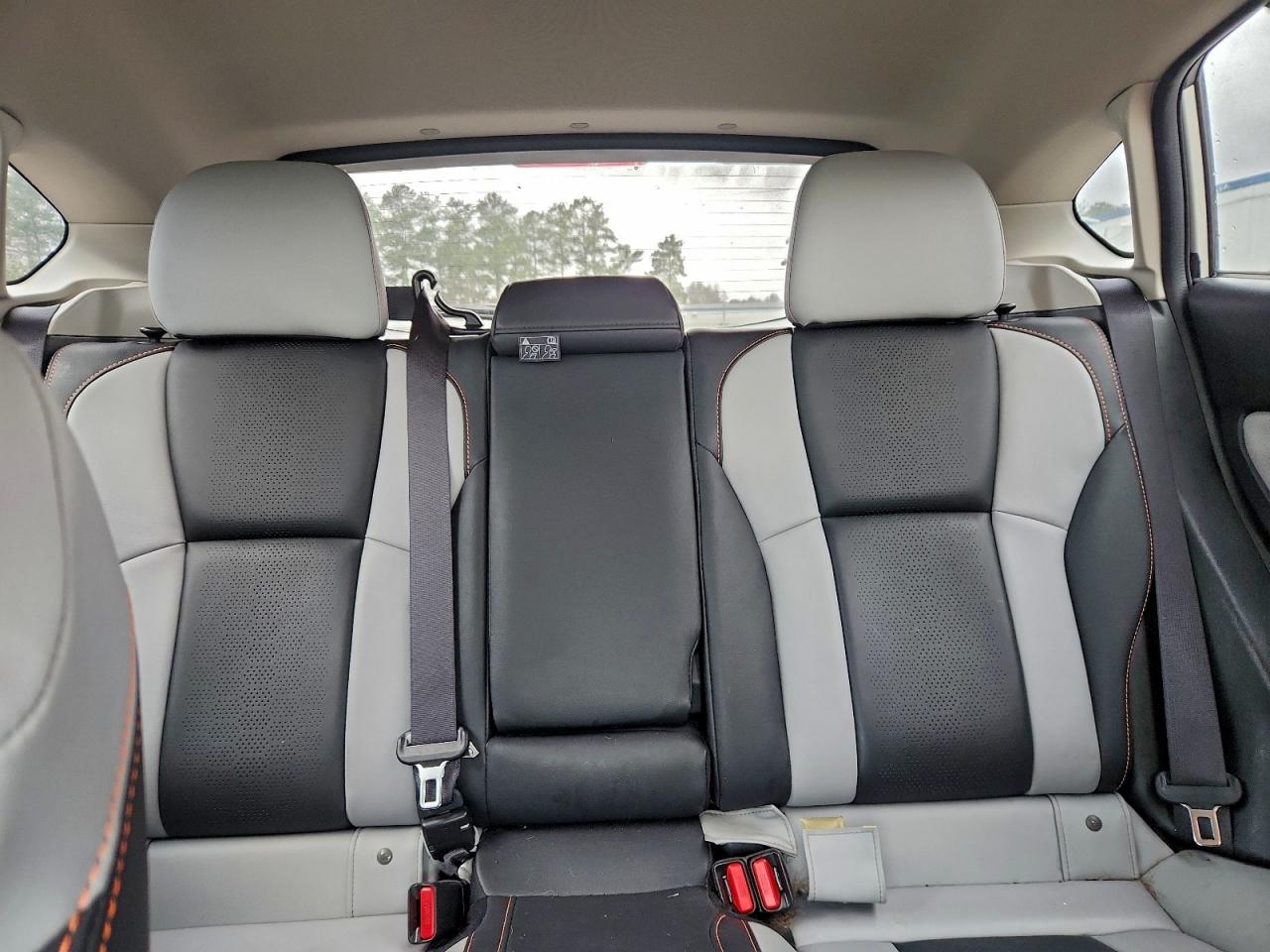 Subaru Crosstrek Limited Image 6