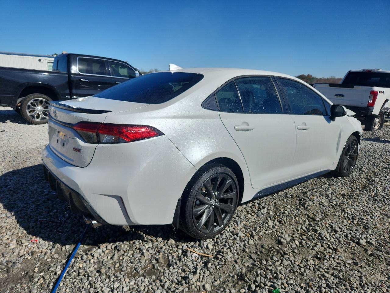 Toyota Corolla Xse Image 6