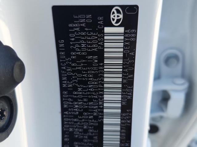 Toyota Corolla Xse Image 2