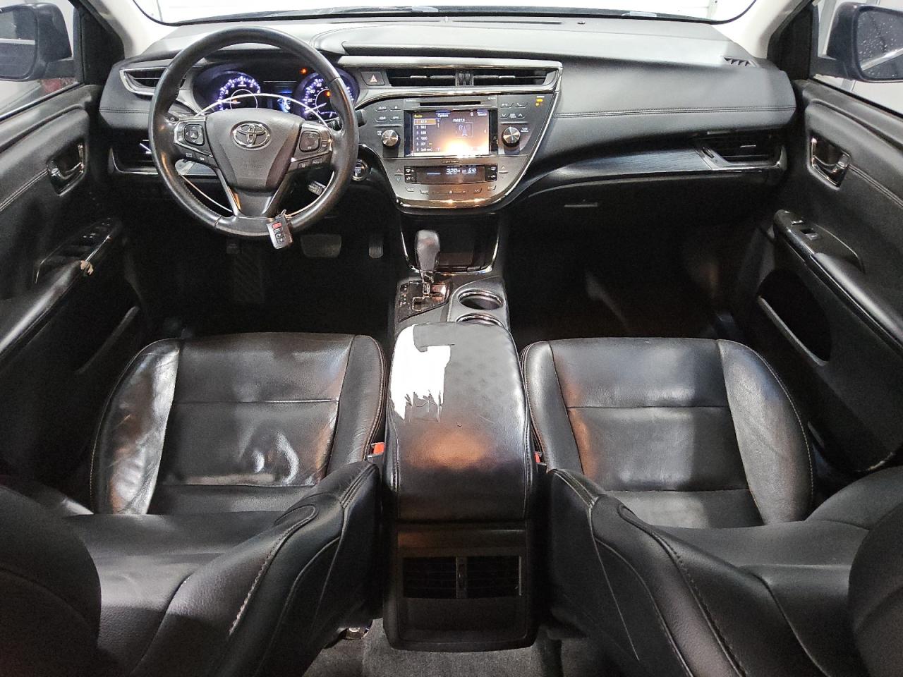 Toyota Avalon Xle Image 11
