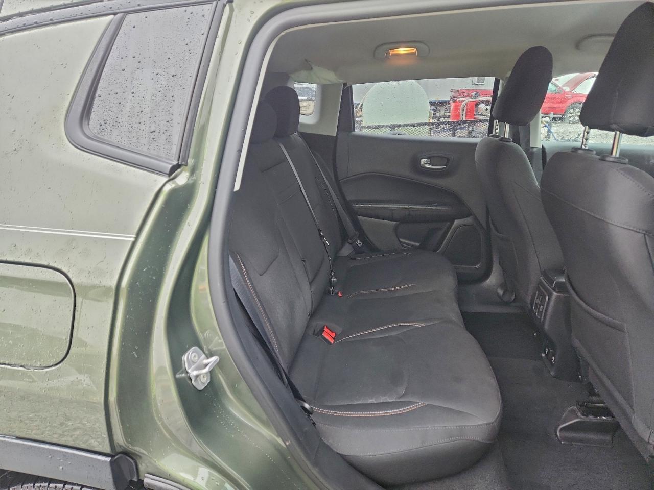 Jeep Compass Sport Image 13