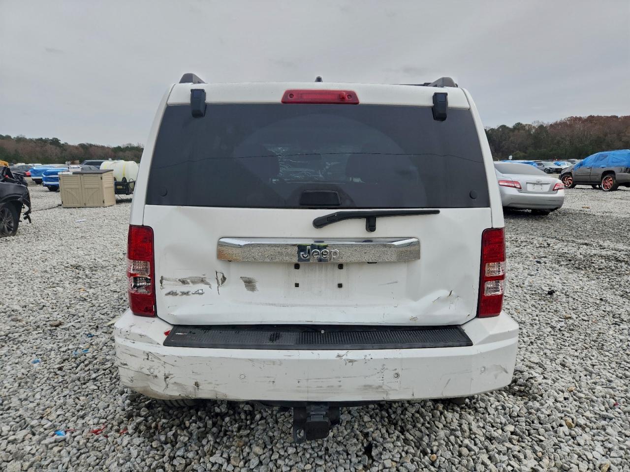 Jeep Liberty Sport Image 2