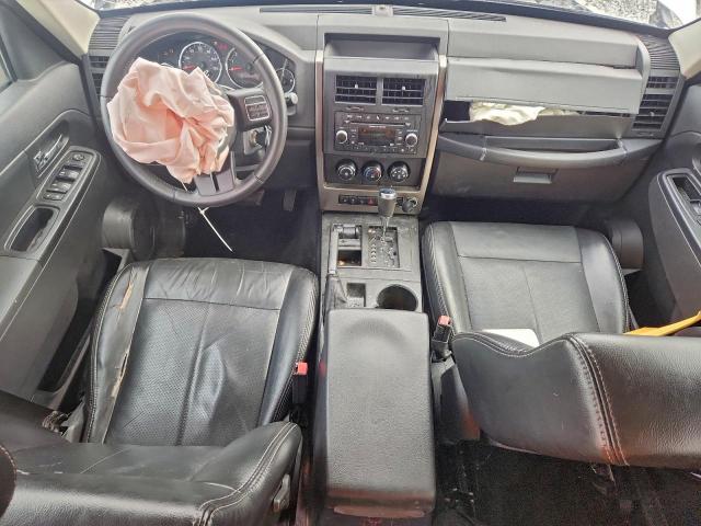 Jeep Liberty Sport Image 9