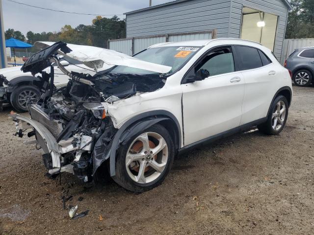  Salvage Mercedes-Benz GLA