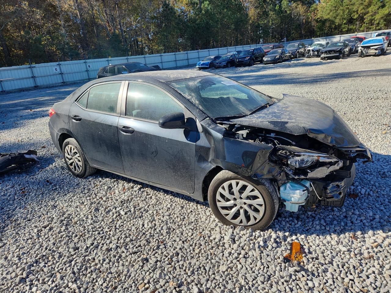 Toyota Corolla L Image 5