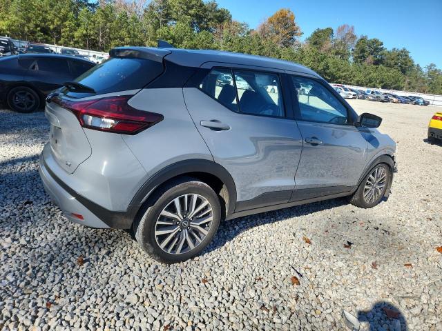 Nissan Kicks Sv Image 12