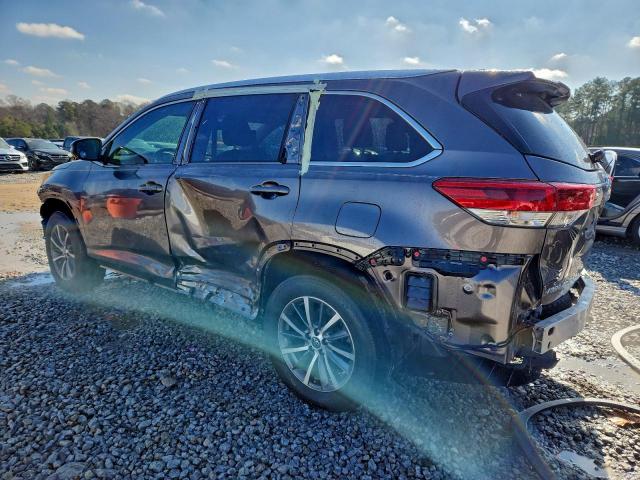 Toyota Highlander Se Image 4