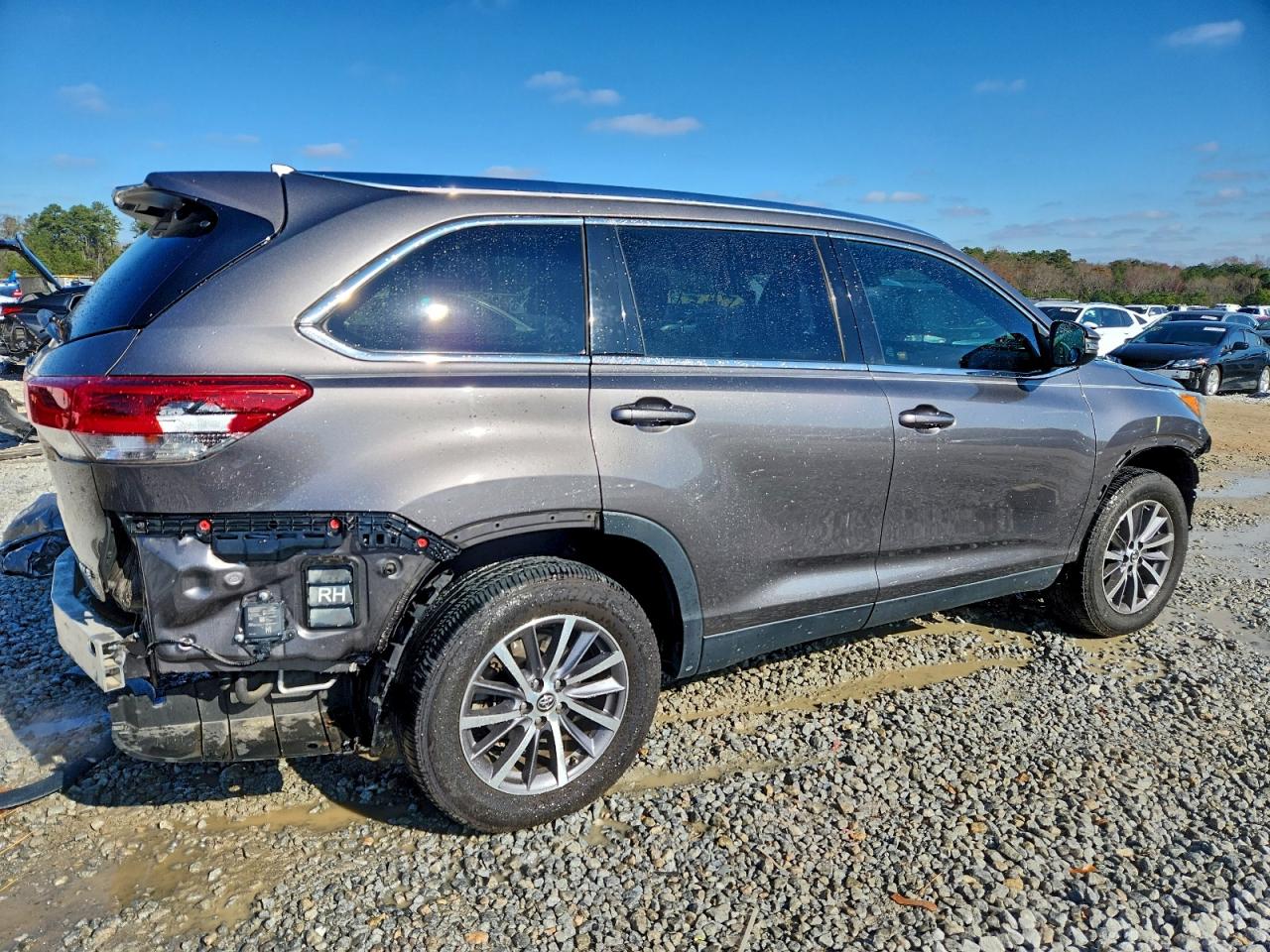 Toyota Highlander Se Image 3
