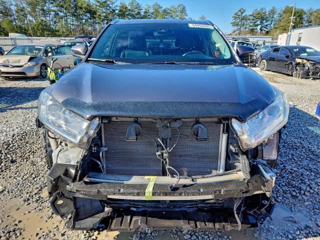 Toyota Highlander Se Image 6