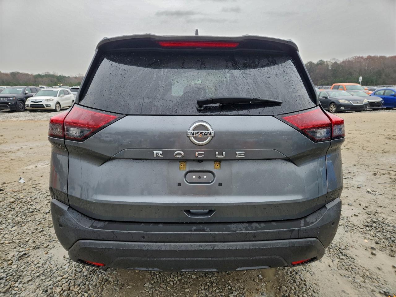 Nissan Rogue S Image 8