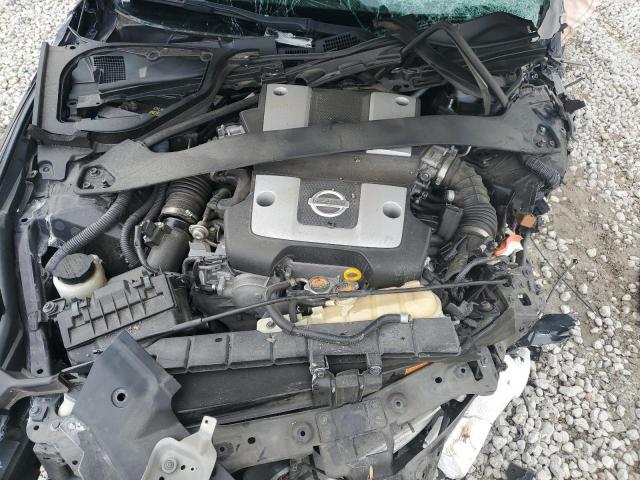 Nissan 370Z Base Image 4