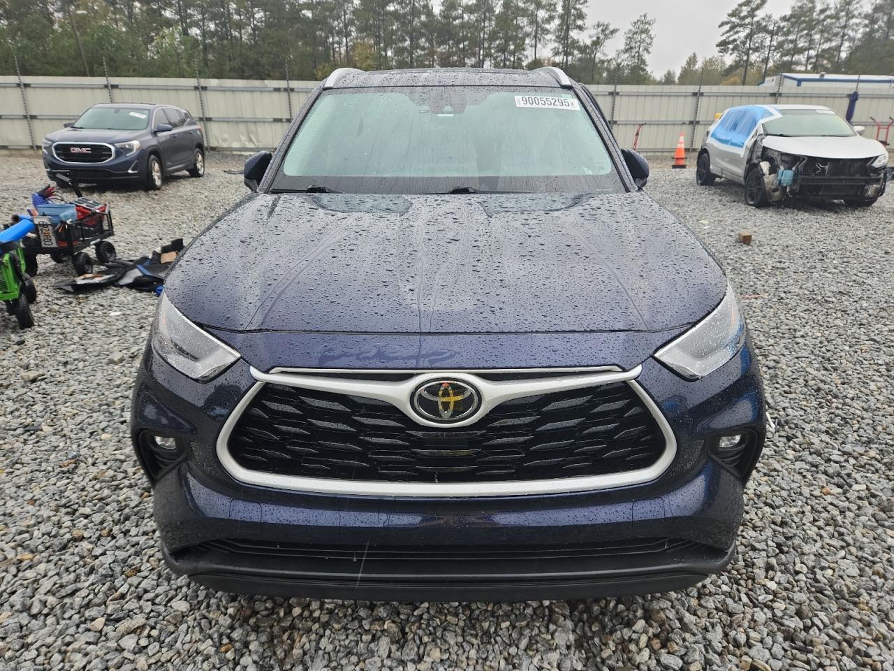 Toyota Highlander Xle Image 13