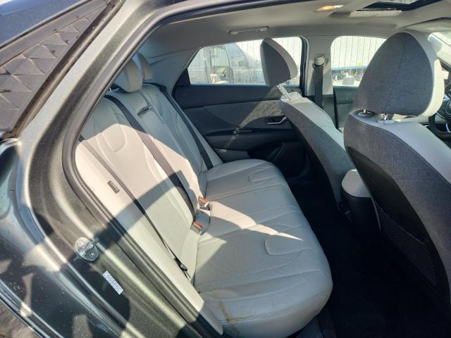 Hyundai ELANTRA Limited Image 6