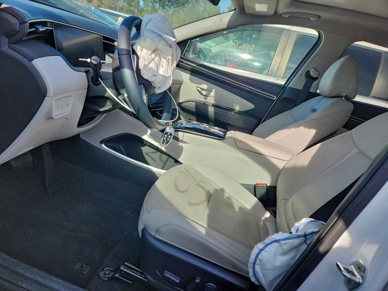 Hyundai TUCSON Limited Image 9