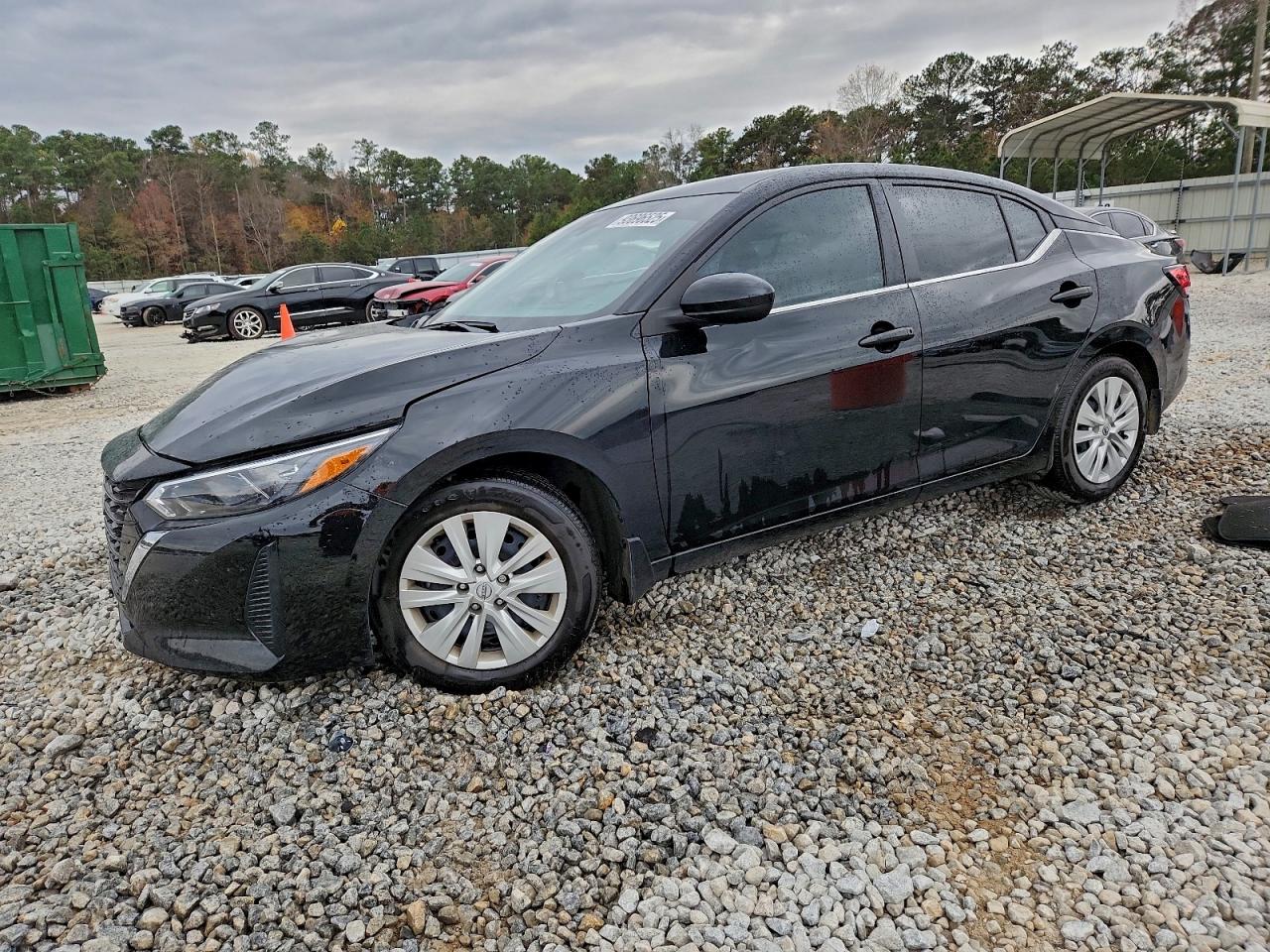 Nissan Sentra S Image 1