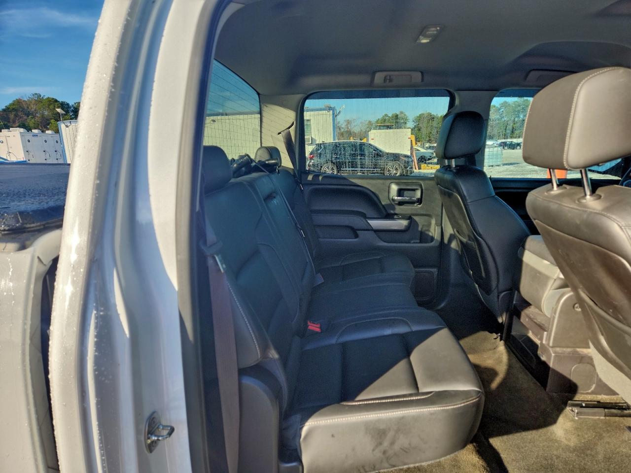 Chevrolet Silverado C1500 Lt Image 8