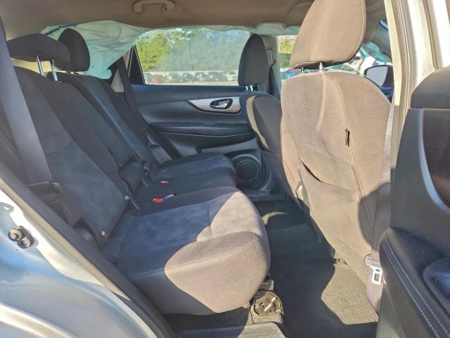 Nissan Rogue S Image 8