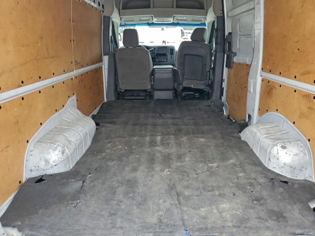 Nissan Nv 2500 S Image 10