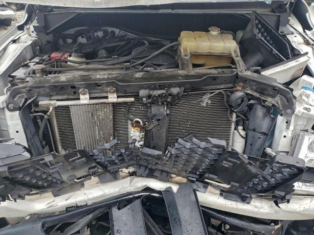 Nissan Nv 2500 S Image 9