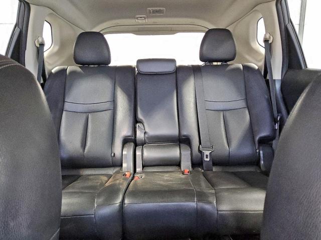 Nissan Rogue S Image 3