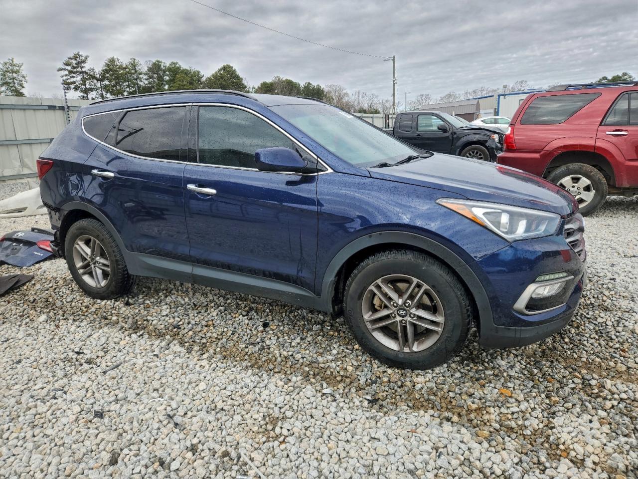Hyundai SANTA FE Image 4