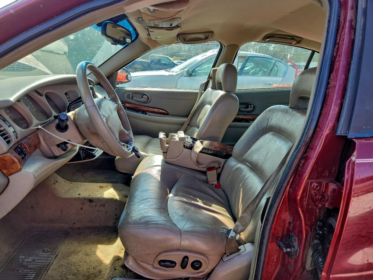 Buick LeSabre Limited Image 4