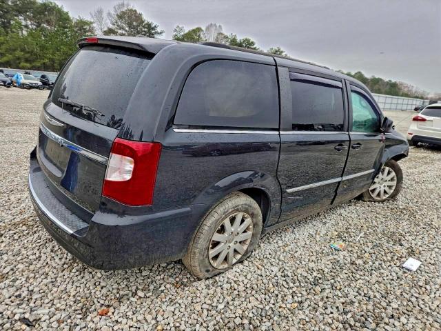 Chrysler Minivan Touring Image 11
