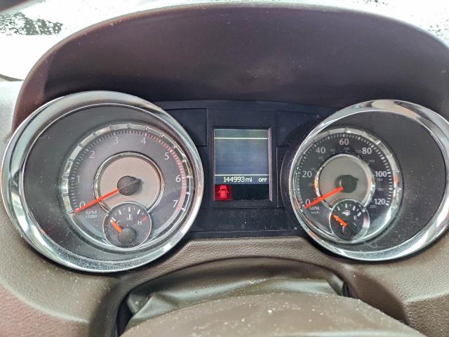 Chrysler Minivan Touring Image 2