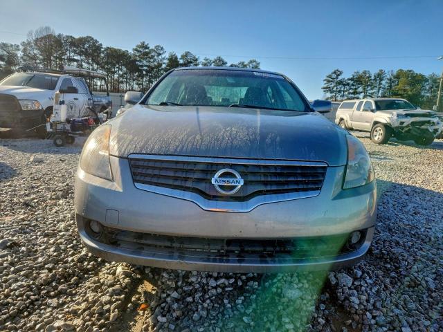 Nissan Altima 2.5 Image 3