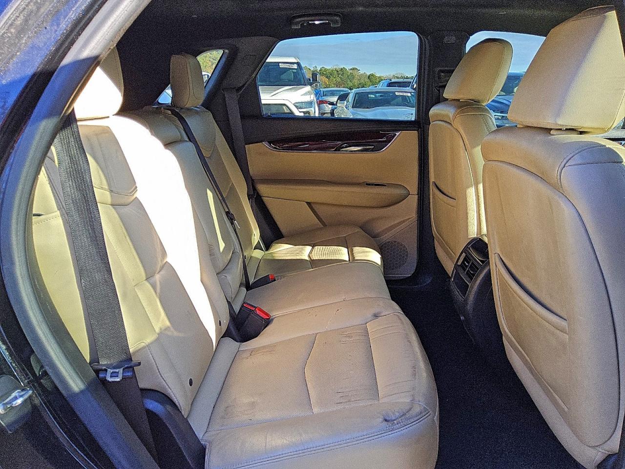 Cadillac XT5 Luxury Image 5