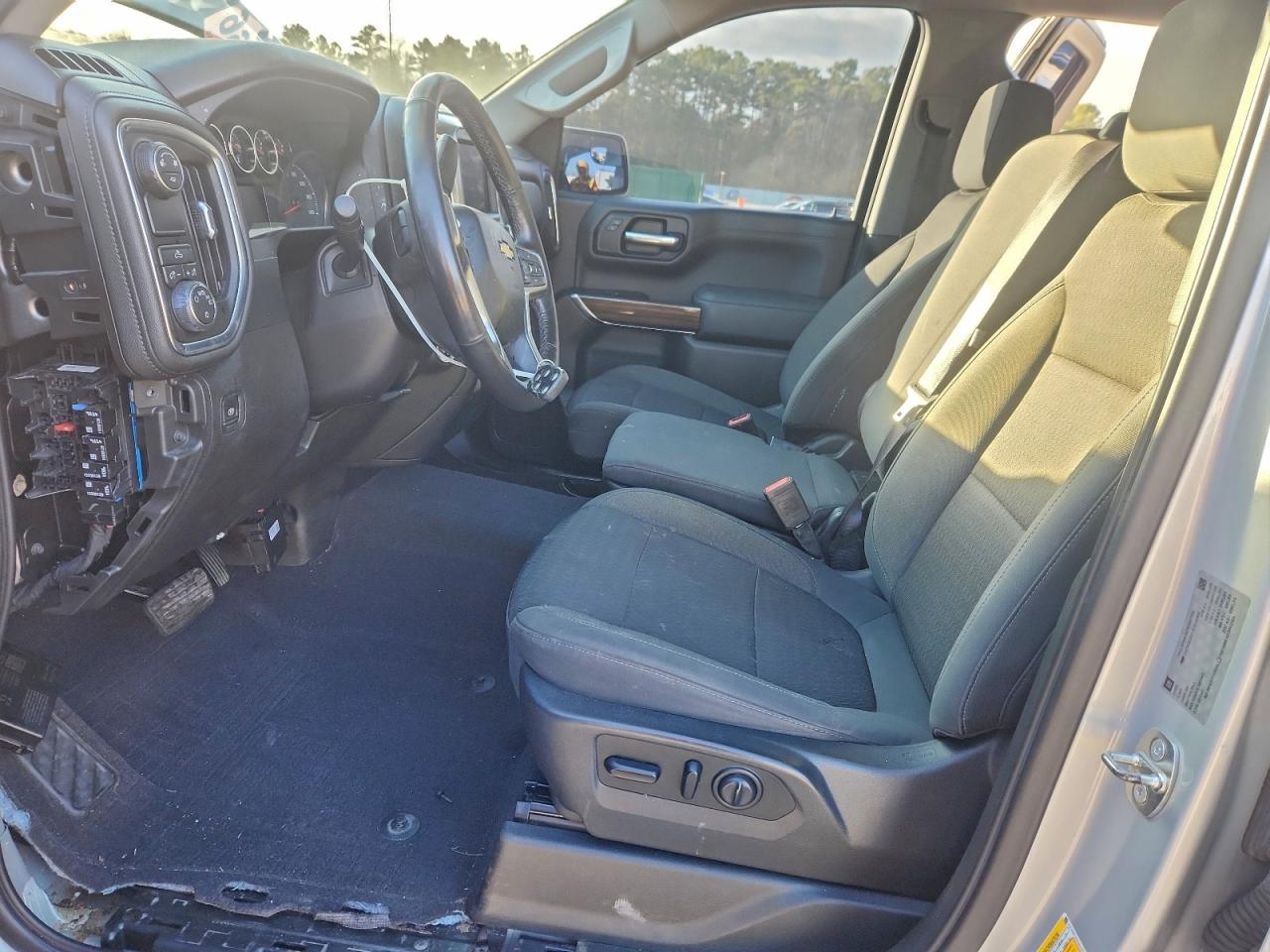 Chevrolet Silverado C1500 Lt Image 12